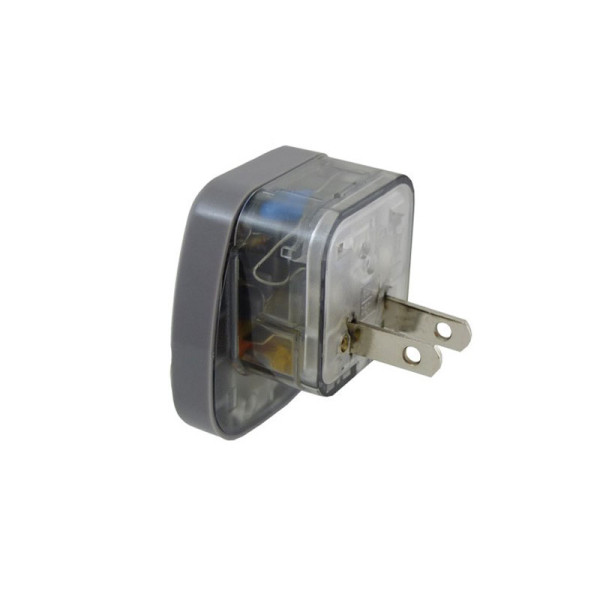 DAIYO TRAVEL ADAPTOR DE235