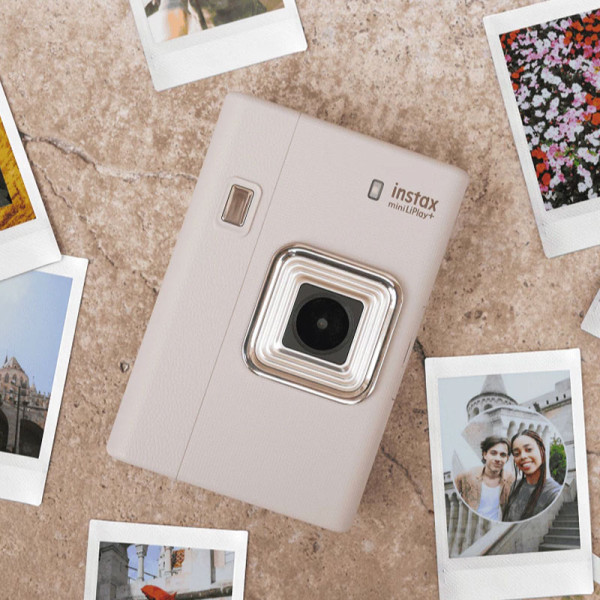 FUJIFILM INSTANT CAMERA INSTAX LIPLAY PLUS SAND BEIGE