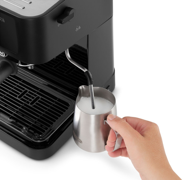 DELONGHI COFFEE MACHINE EC230.BK