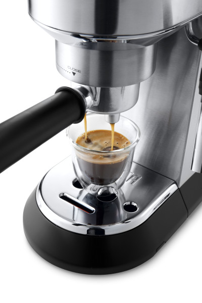 DELONGHI COFFEE MACHINE EC685.SILVER