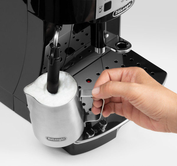 DELONGHI COFFEE MACHINE ECAM22.110.B