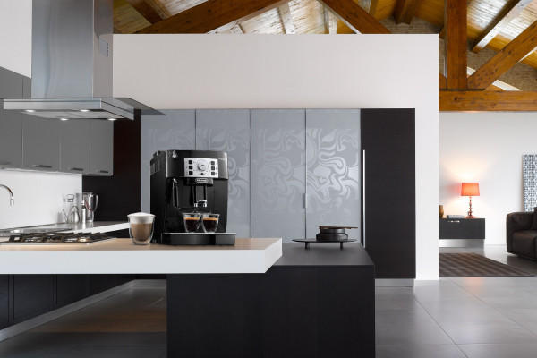 DELONGHI COFFEE MACHINE ECAM22.110.B